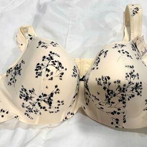 White floral bra. New with tag